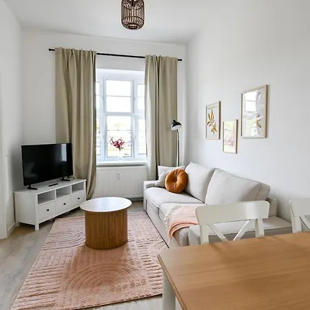 Helle 2 Altbauwohnung In Luebecks Altstadt