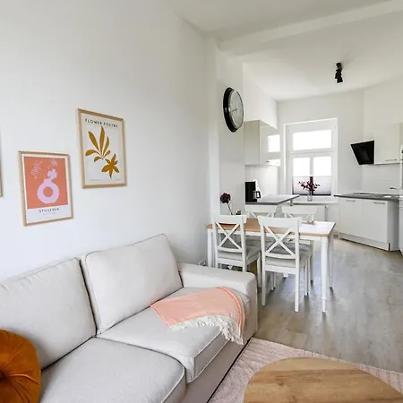 Helle 2 Altbauwohnung In Luebecks Altstadt Lübeck